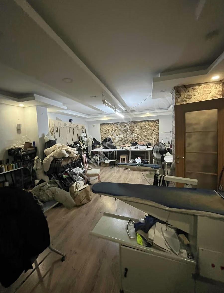 Körfez Caddesi Üzerinde 250 Mt2 Devren Kiralık Terzi,konfeksiyon