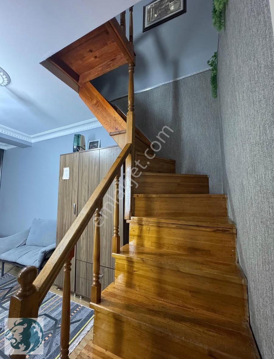 Sultaniye'de 4+2 Masrafsız Geniş M2 Satılık Dublex - Görsel 11