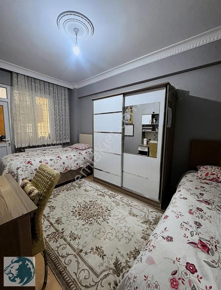 Kıraç(necip Fazıl Kısakürek)mahallesinde Çift Balkonlu Dairemiz - Görsel 2