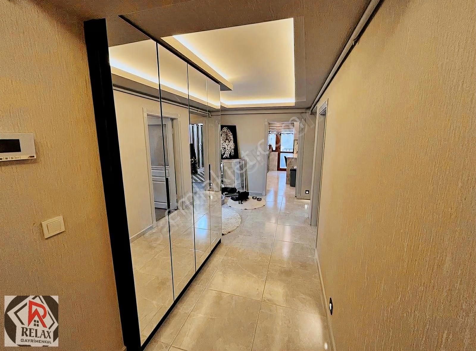 Relax'tan Seyitler Cd. Üzeri Lüx Yapılı Geniş Ön Cephe 3+1 - Görsel 7