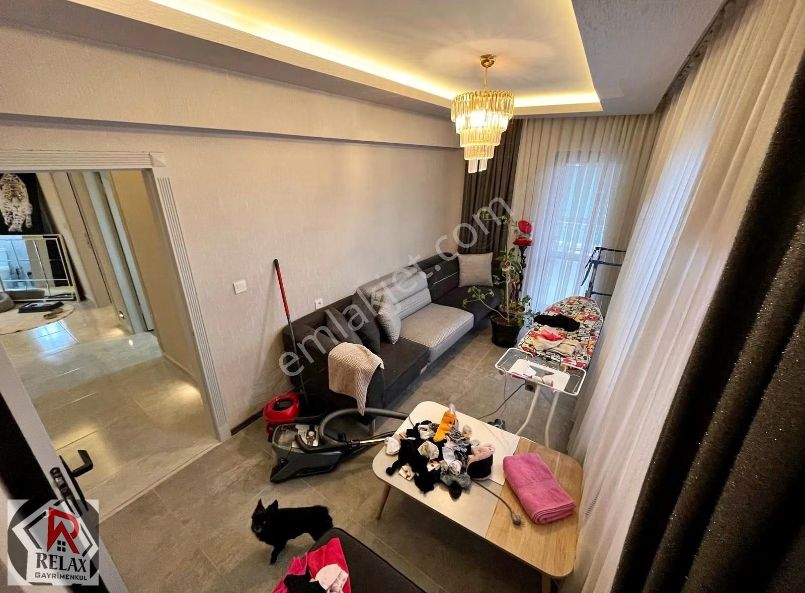 Relax'tan Seyitler Cd. Üzeri Lüx Yapılı Geniş Ön Cephe 3+1 - Görsel 9