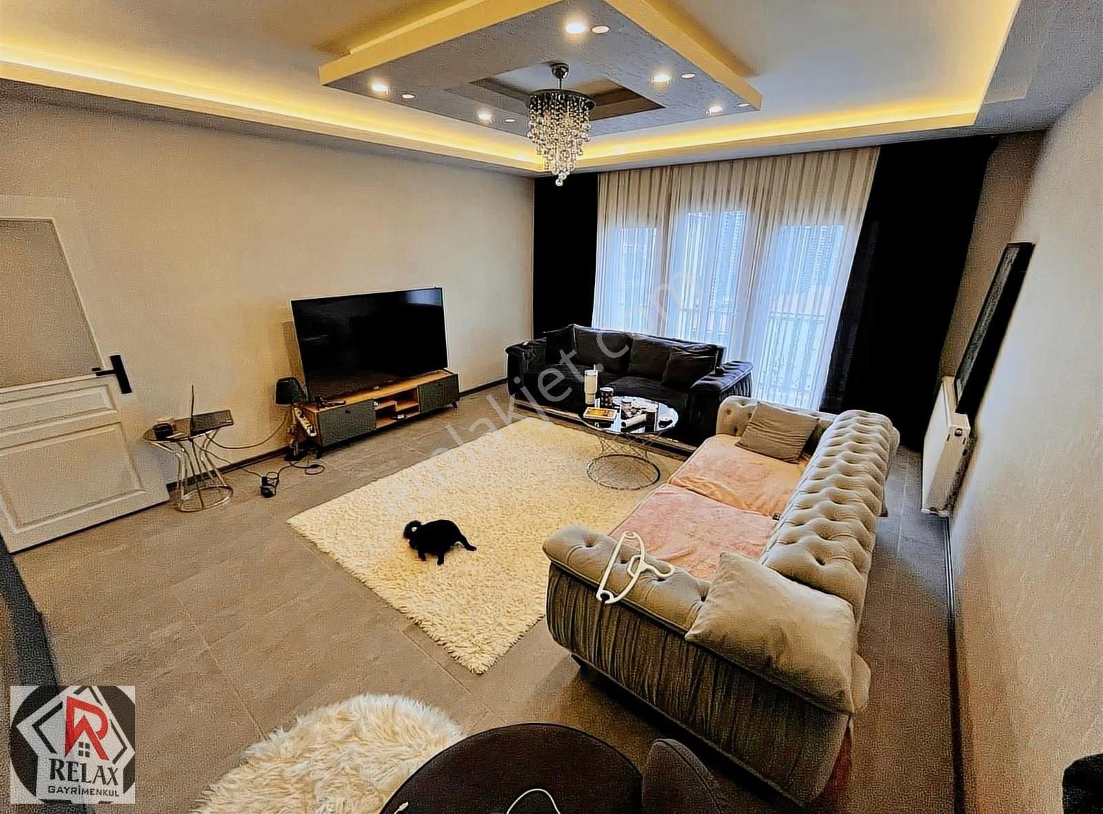 Relax'tan Seyitler Cd. Üzeri Lüx Yapılı Geniş Ön Cephe 3+1 - Görsel 25