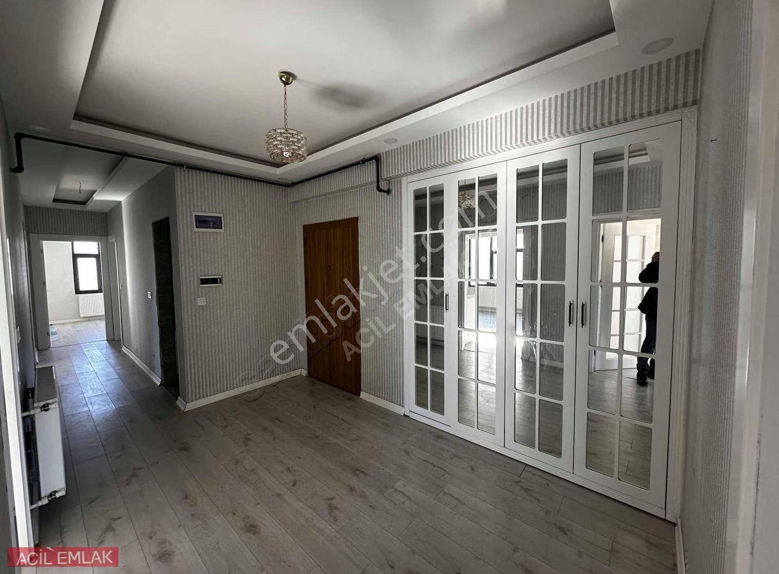 Acil Emlak'tan Atakent'te 3+1 Lüx Daire