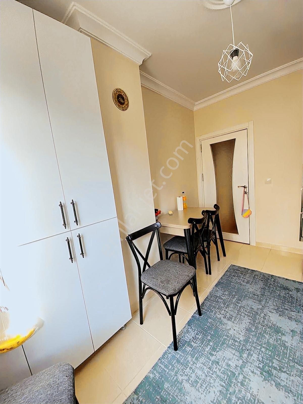 Atabey'den Satılık 2+1 90 M2 Geniş Ara Kat Daire Mevlana Mahalle - Görsel 12