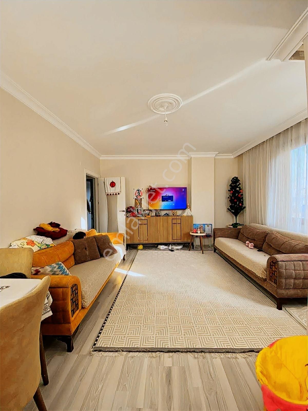 Atabey'den Satılık 2+1 90 M2 Geniş Ara Kat Daire Mevlana Mahalle