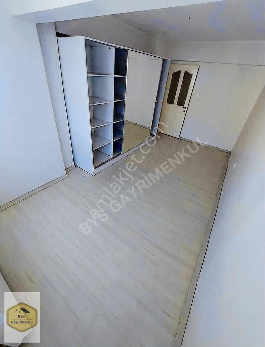 Bys'den Hükümet Konağı Karşısı Geniş Kiralık 3+1 Daire - Görsel 4