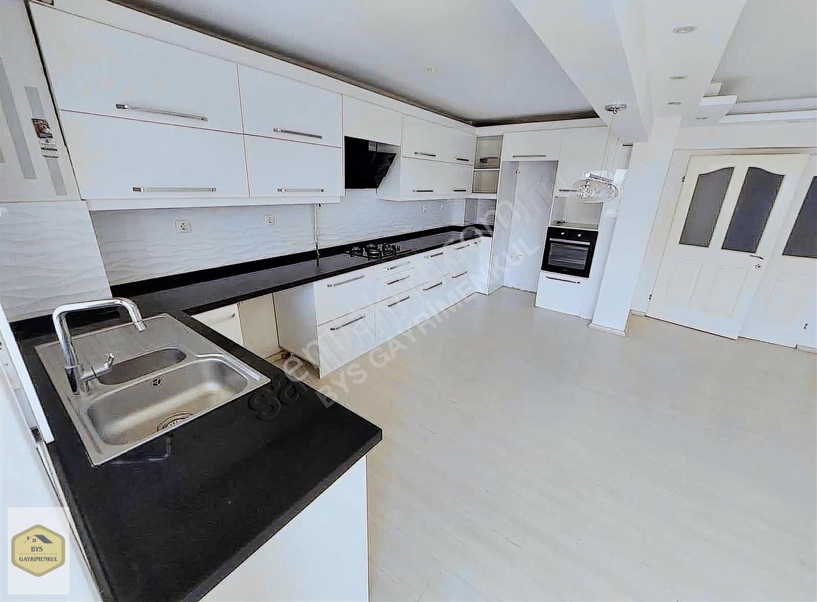 Bys'den Hükümet Konağı Karşısı Geniş Kiralık 3+1 Daire - Görsel 24