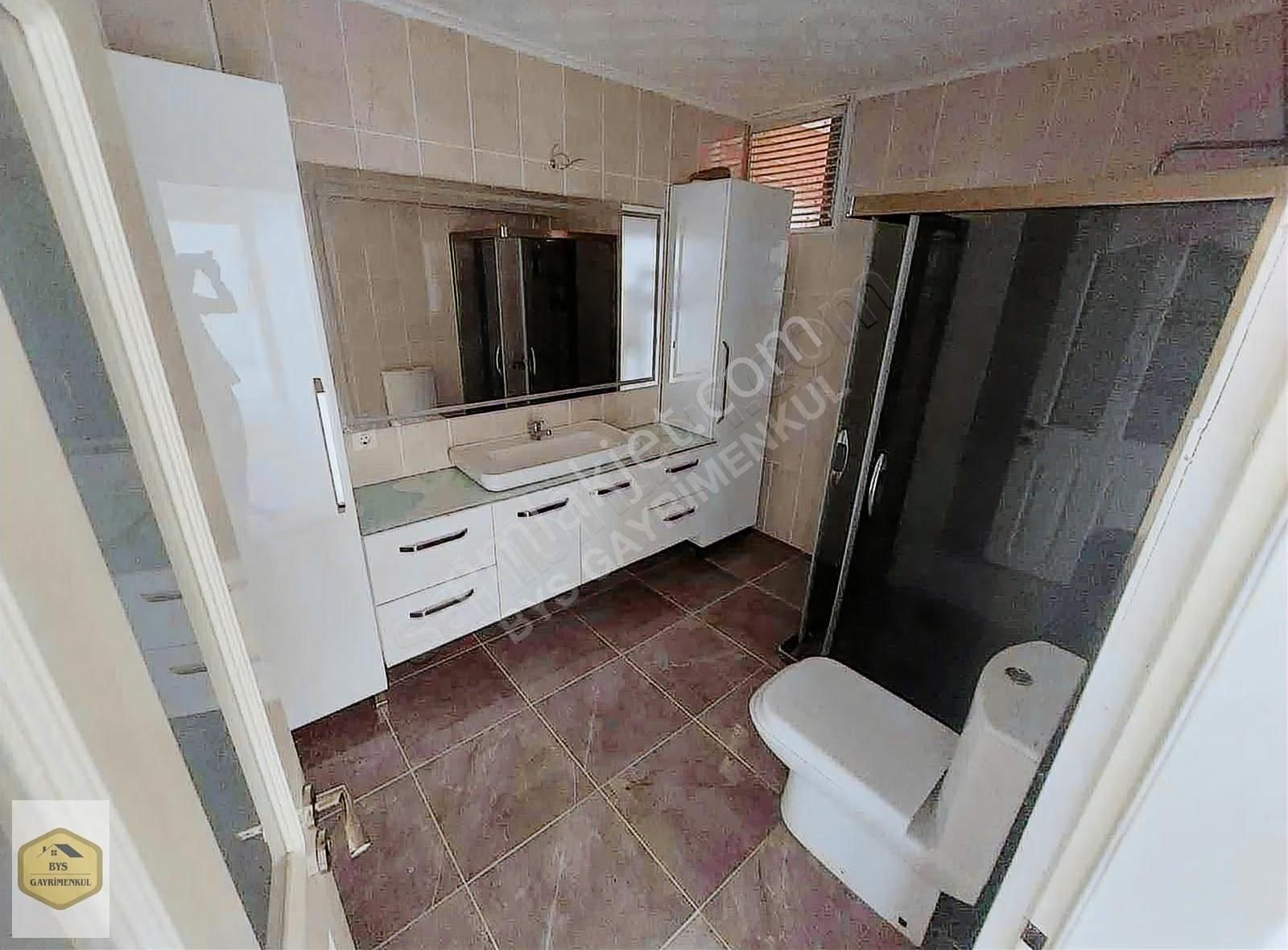 Bys'den Hükümet Konağı Karşısı Geniş Kiralık 3+1 Daire - Görsel 11