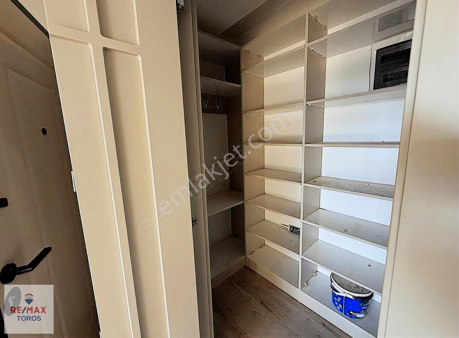 Remax Toros'tan Mezitli'de Özbay Konakları'nda Satılık Sıfır 4+1 - Görsel 13