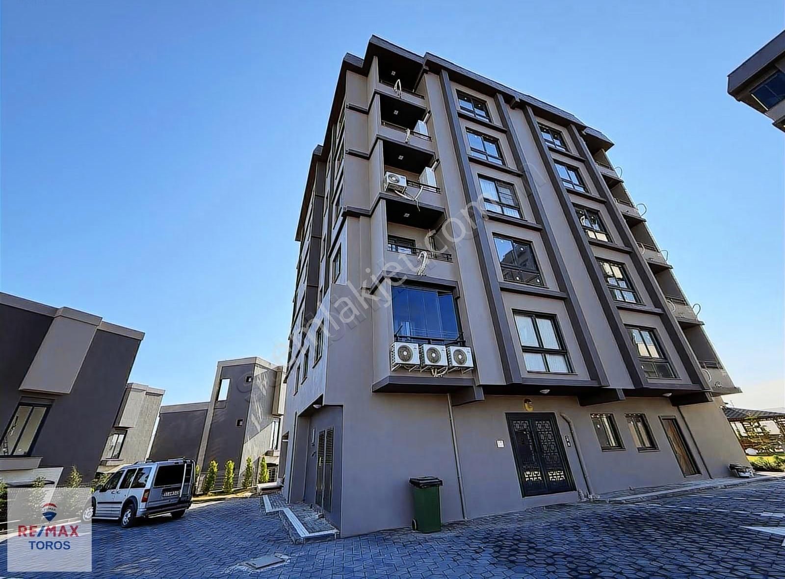 Remax Toros'tan Mezitli'de Özbay Konakları'nda Satılık Sıfır 4+1 - Görsel 19