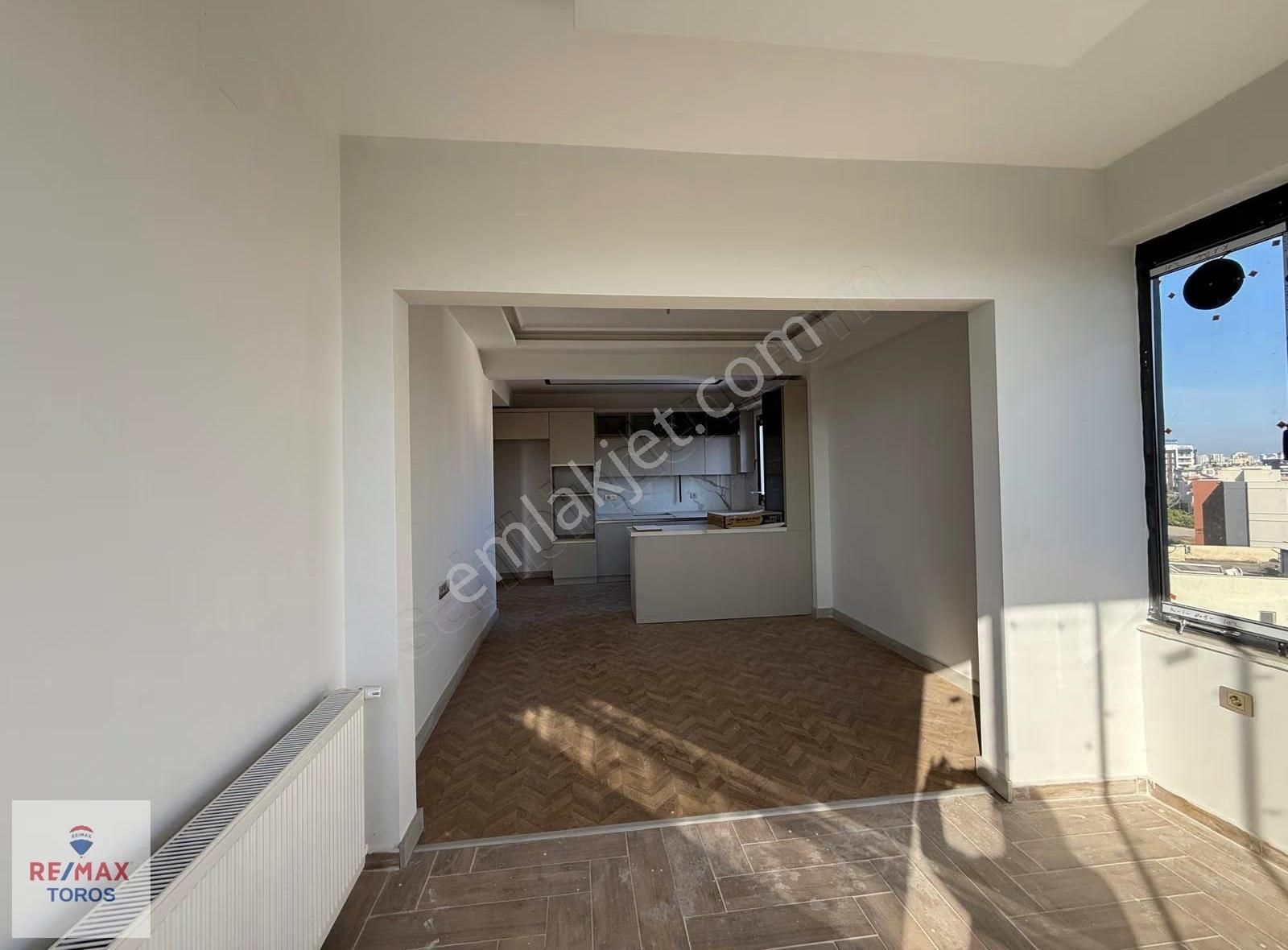 Remax Toros'tan Mezitli'de Özbay Konakları'nda Satılık Sıfır 4+1 - Görsel 12