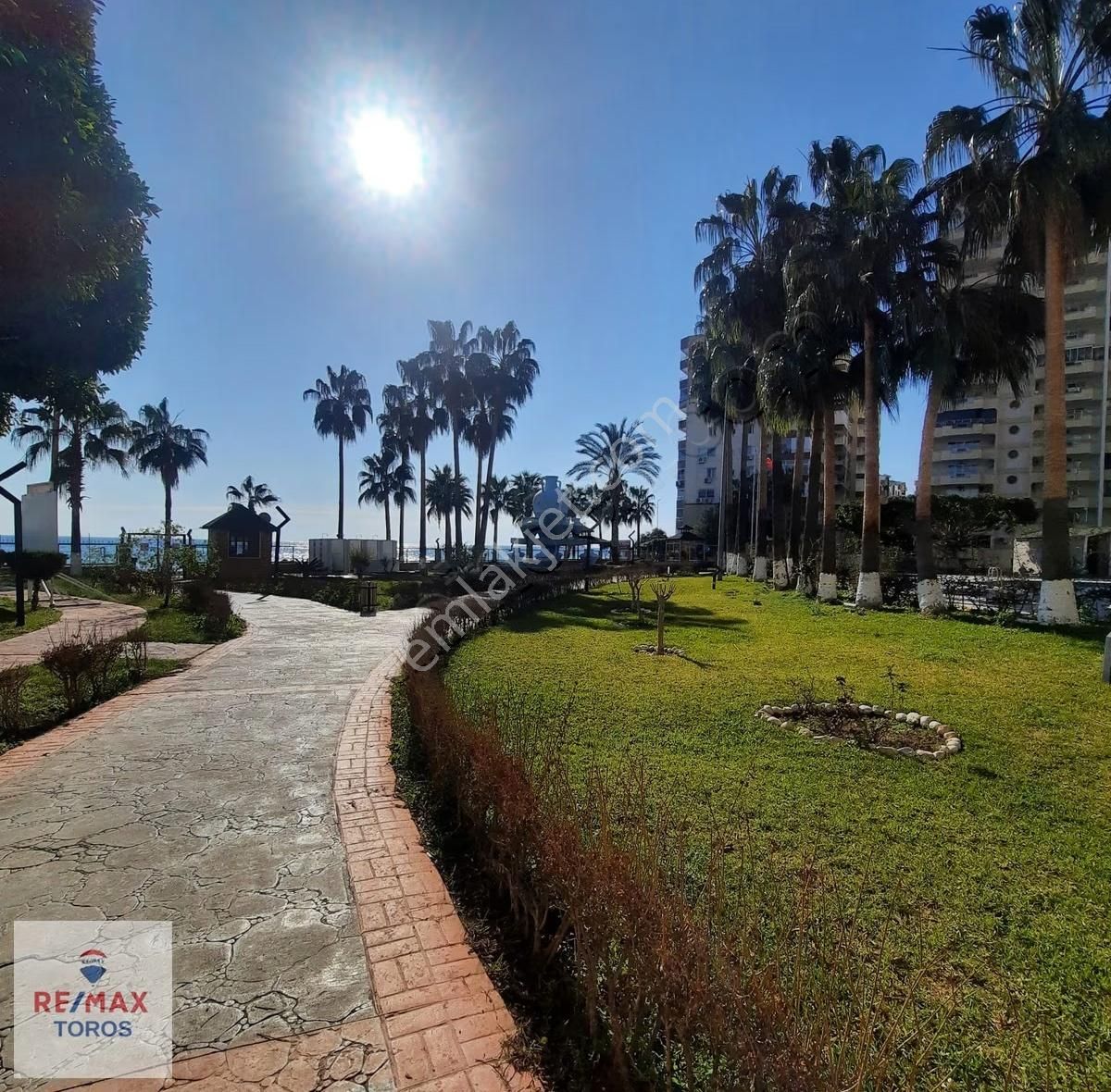Remax Toros'tan Çeşmeli Liparis 5'te Eşyalı Kiralık 3+1 Daire - Görsel 12