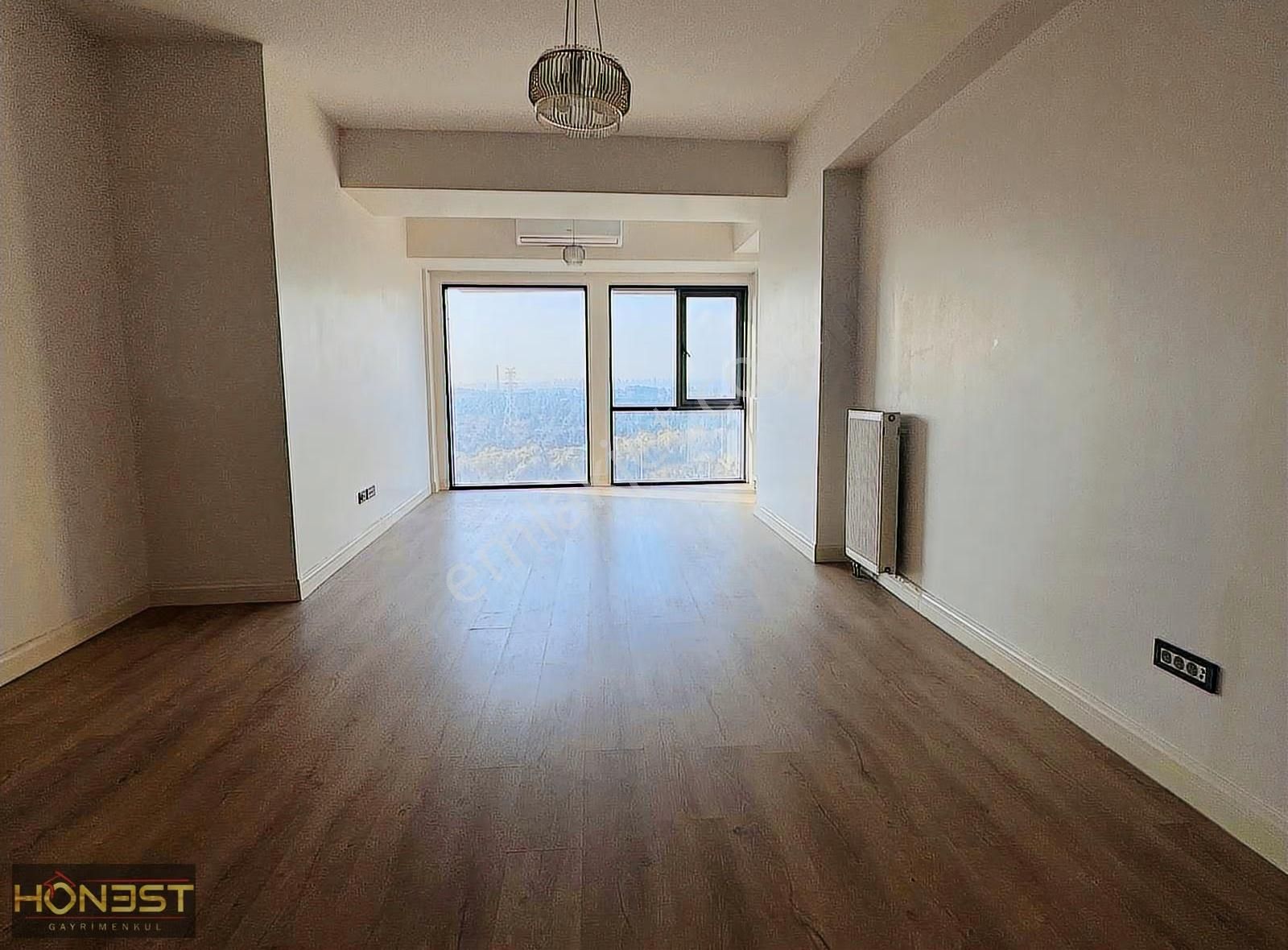 Kiptaş Venezia Mega'da Satılık 2+1 Boş Ebeveyn Banyolu Daire - Görsel 24