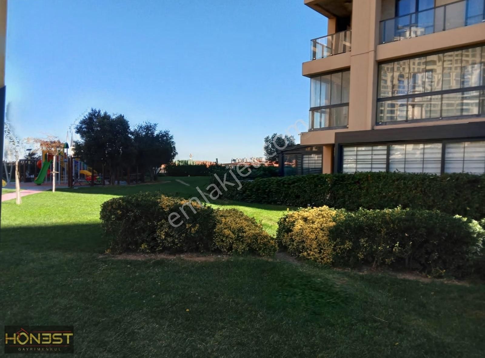 Kiptaş Venezia Mega'da Satılık 2+1 Boş Ebeveyn Banyolu Daire - Görsel 28