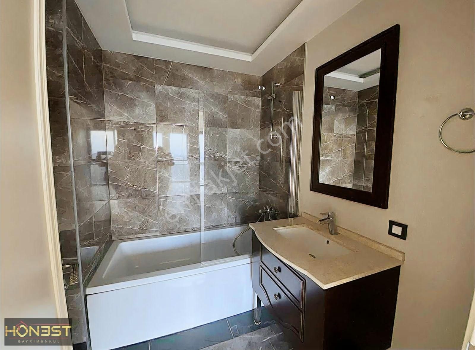 Kiptaş Venezia Mega Satılık 3+1 Boş Daire...bakımlı Temiz Daire - Görsel 20