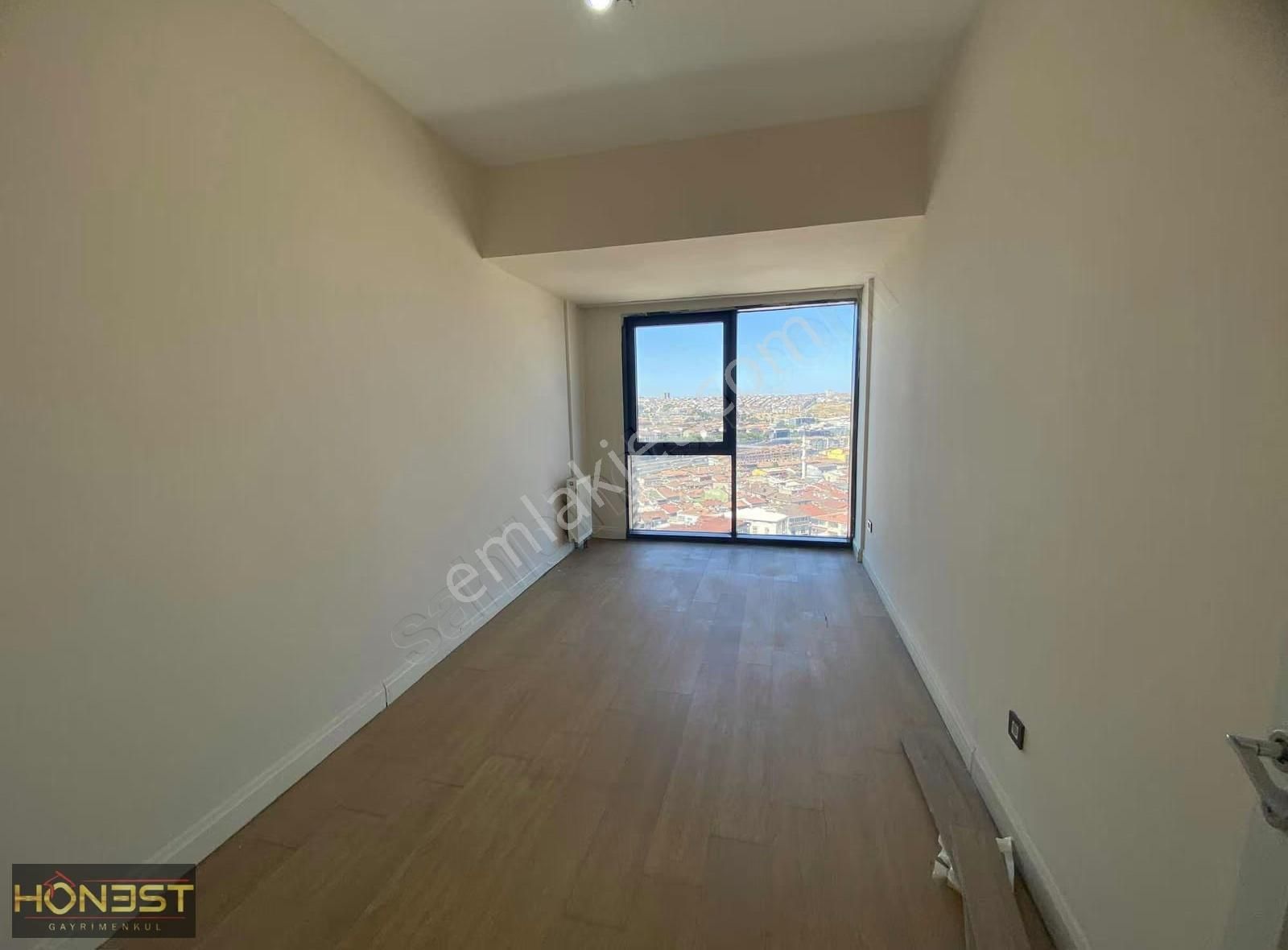 Kiptaş Venezia Mega Satılık 3+1 Boş Daire...bakımlı Temiz Daire - Görsel 14