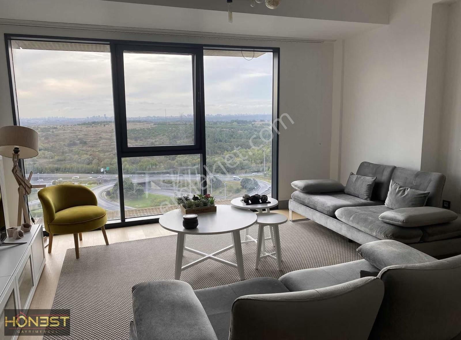 Kiptaş Venezia Mega Satılık 1+1 Kare Salon Eşyalı Daire - Görsel 3