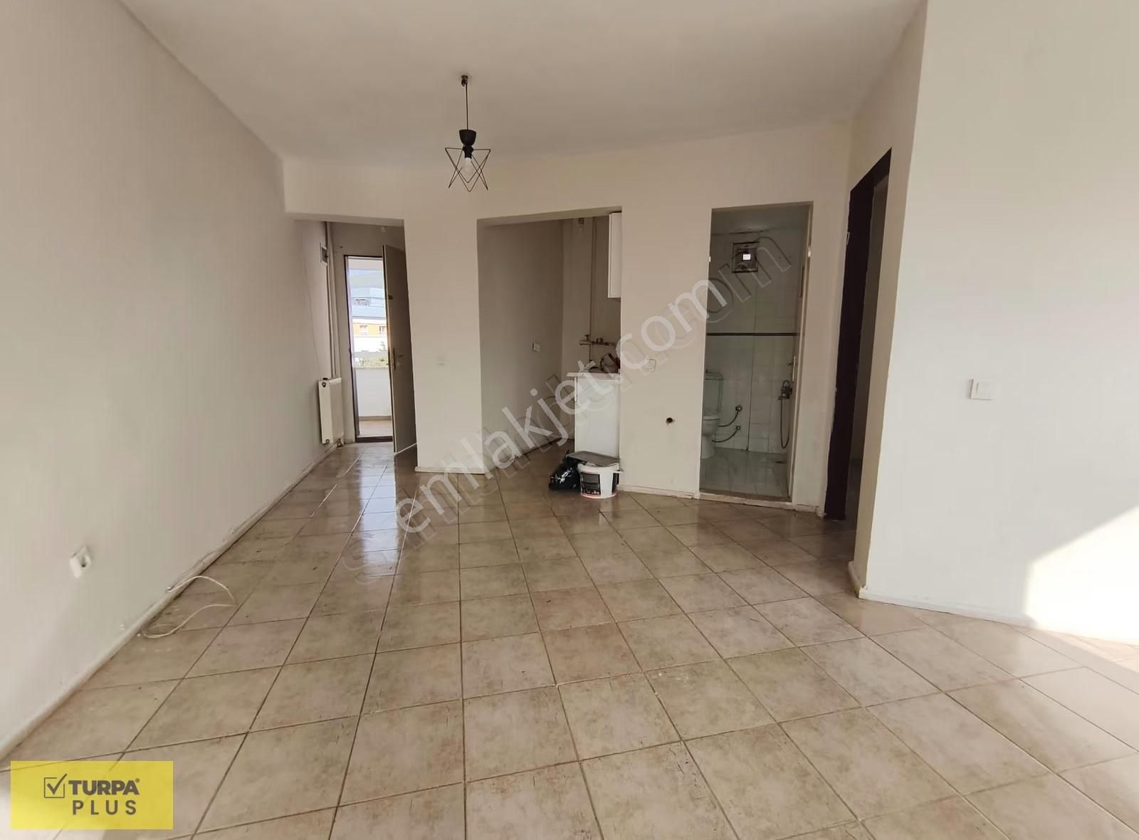 Bornova Erzene Mah Evka 3 Metro Yakını Kiralık Daire 1+1 - Görsel 2