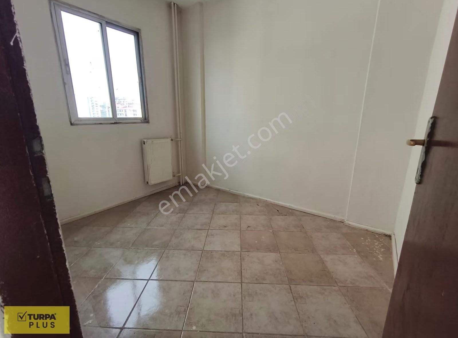 Bornova Erzene Mah Evka 3 Metro Yakını Kiralık Daire 1+1 - Görsel 4