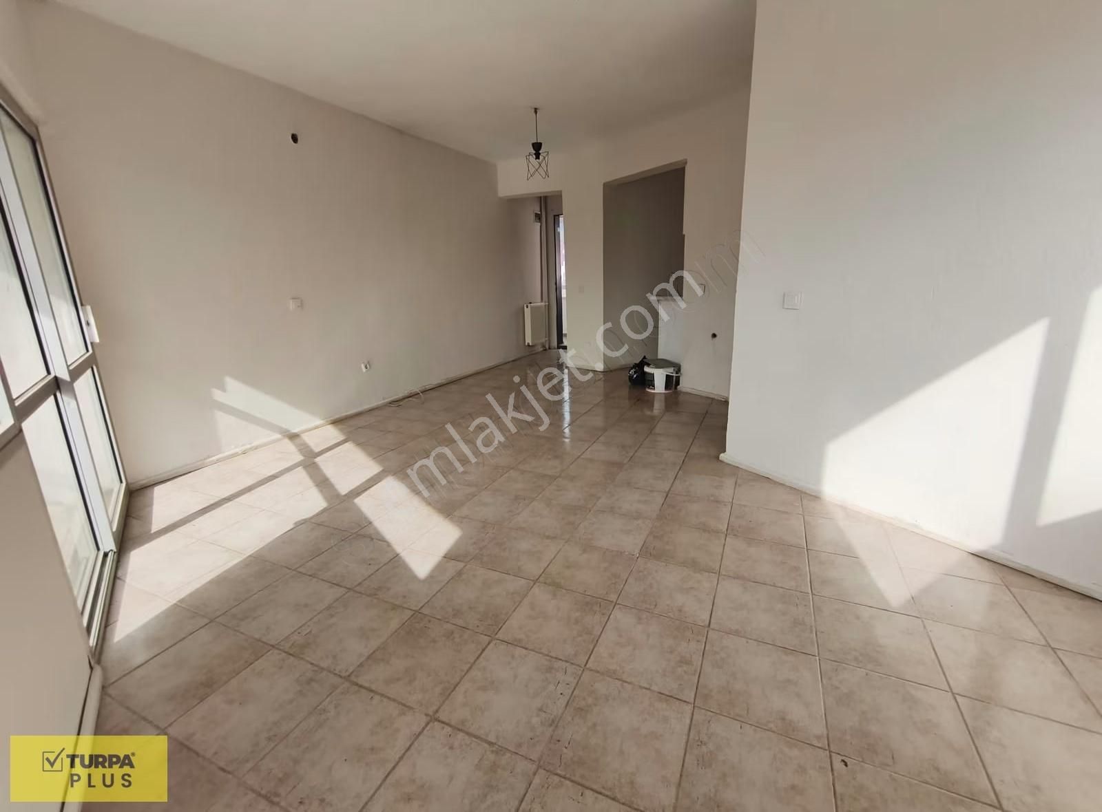 Bornova Erzene Mah Evka 3 Metro Yakını Kiralık Daire 1+1 - Görsel 15