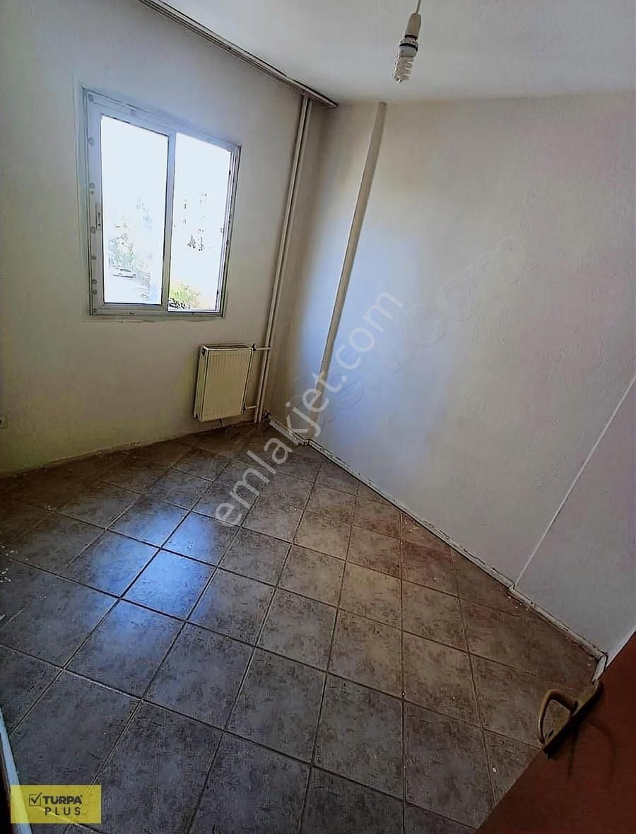 Bornova Erzene Mah Evka 3 Metro Yakını Kiralık Daire 1+1 - Görsel 3