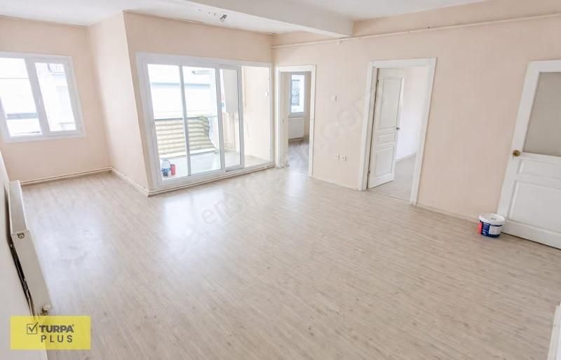 Göztepe Sahil Tranway Yakını Doğalgazlı Kiralık Daire 2+1