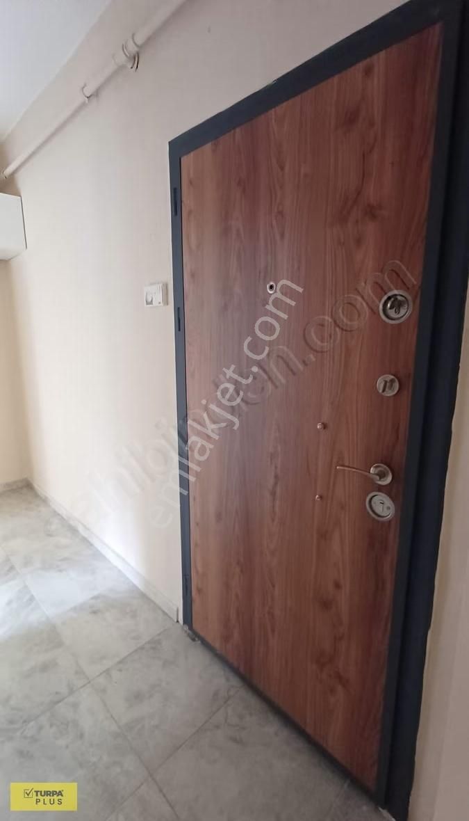 Göztepe Sahil Tranway Yakını Doğalgazlı Kiralık Daire 2+1 - Görsel 17