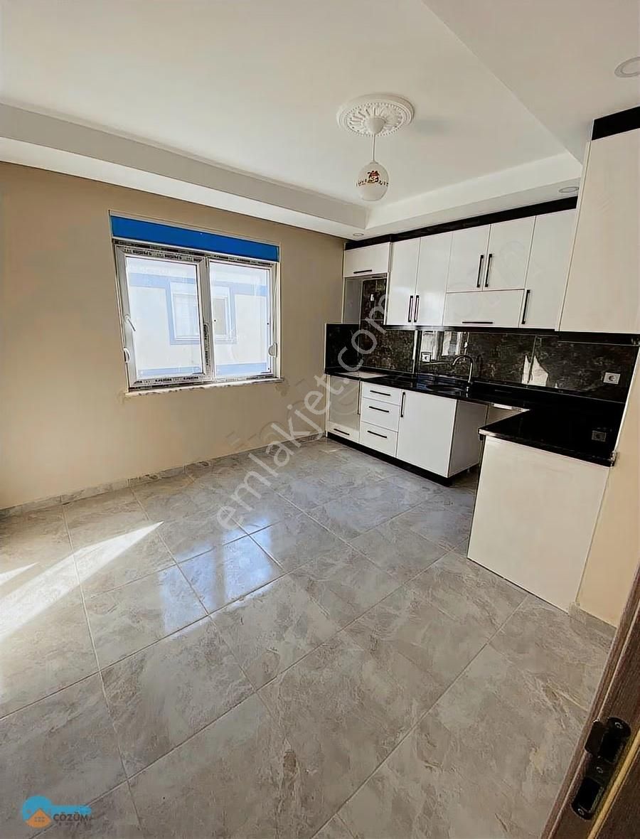 Cazip...cazip...pazarcı Mahallesinde Ayrı Mutfak 2+1 Daire - Görsel 5