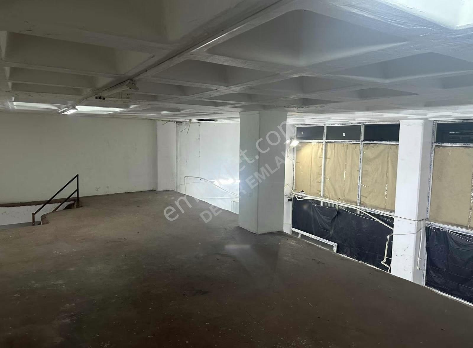 Demirden İkitelli Osbde Araç Yanaşır Temiz Boş 250 M2 İşyeri - Görsel 11