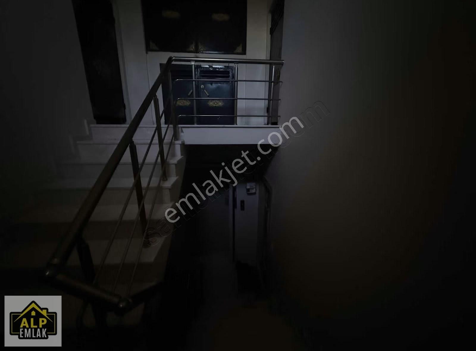 Alp Emlaktan Üç Cephesi Acık 2+1 Muhteşem Daire - Görsel 12