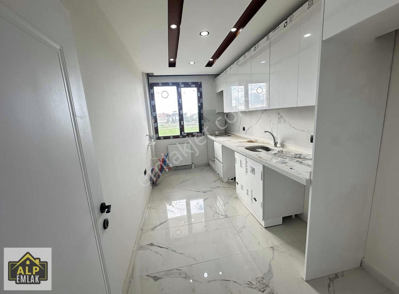 Alp Emlaktan Selimpaşada 2+1 Fırsat Daire - Görsel 15