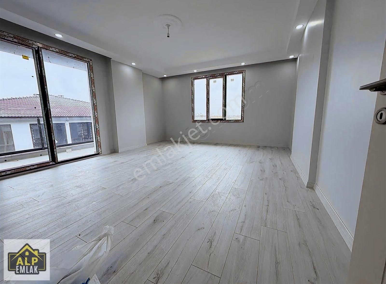 Alp Emlak'tan Selimpaşanın Yeni En Gözde Sitesinde Kiralık Daire - Görsel 2