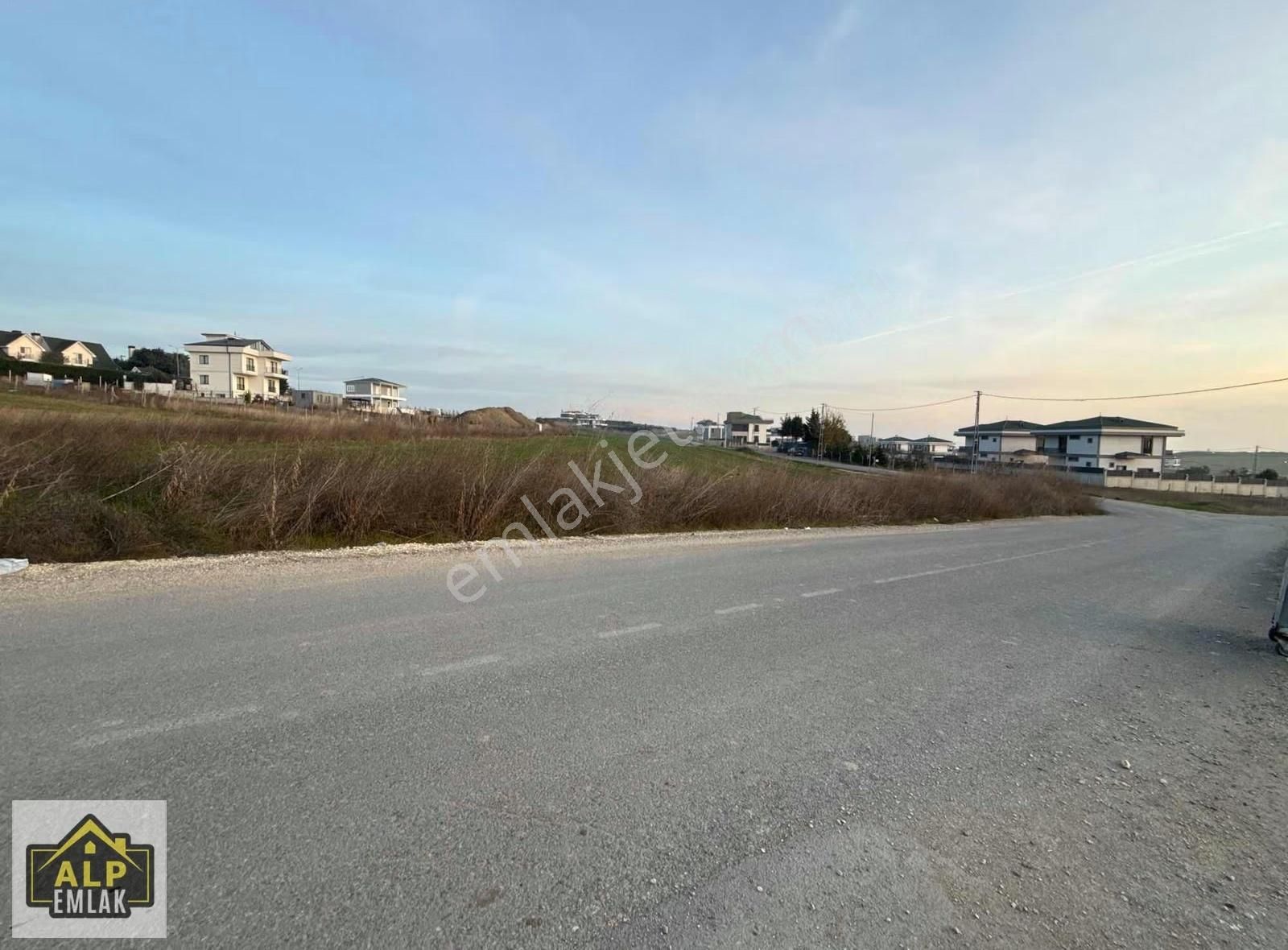 Kamiloba'nın En Güzel 1318 M2 %15 Deniz Manzaralı Villa Arsası - Görsel 10