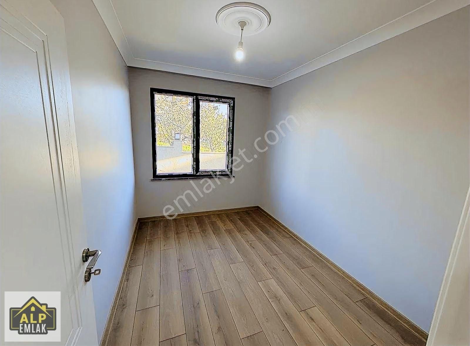 Büyükçekmece Celaliyede Deniz Manzaralı 85 M2 Bahçe Katı - Görsel 12