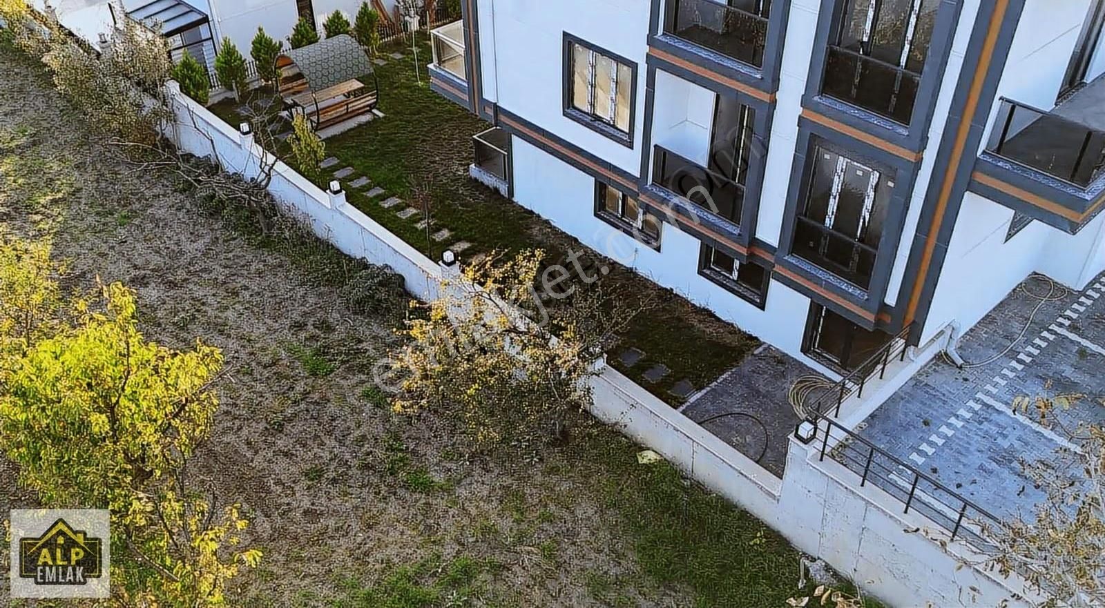 Büyükçekmece Celaliyede Deniz Manzaralı 85 M2 Bahçe Katı - Görsel 10
