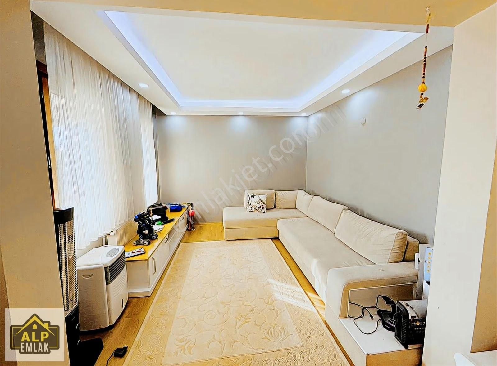Silivri Çamlıktepe Villalarında Satılık Havuzlu Müstakil Villa - Görsel 22