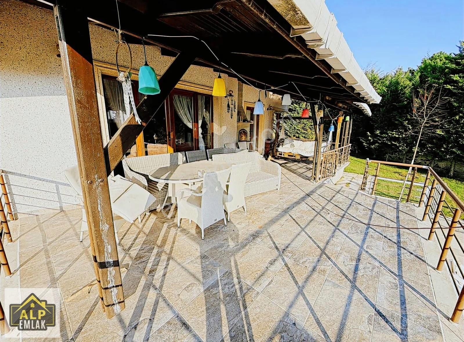 Silivri Çamlıktepe Villalarında Satılık Havuzlu Müstakil Villa - Görsel 19