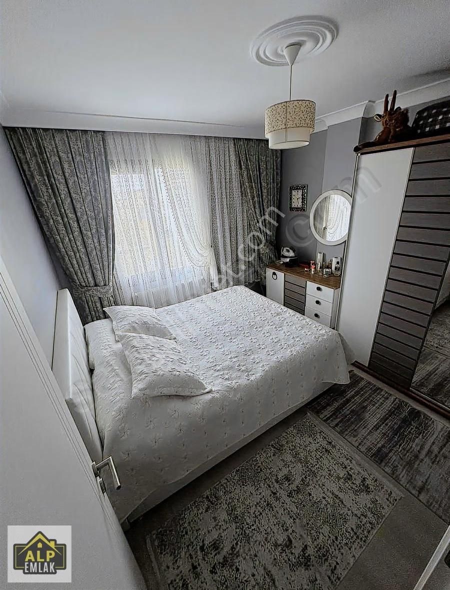 Alp Emlak'tan Merkezi Konumda 3+1 Güney Cephe Daire - Görsel 5