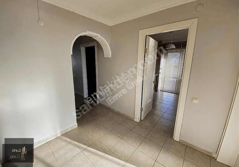 Deniz Manzaralı Site İçi Havuzlu Otoparklı Kiralık 3+1 Daire - Görsel 15