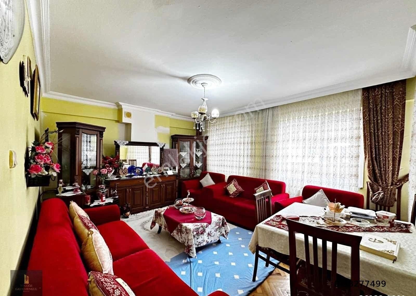 Tokgöz'den Basınsitesi Migros Market Yakını 27 Yıllık 3+1 Daire