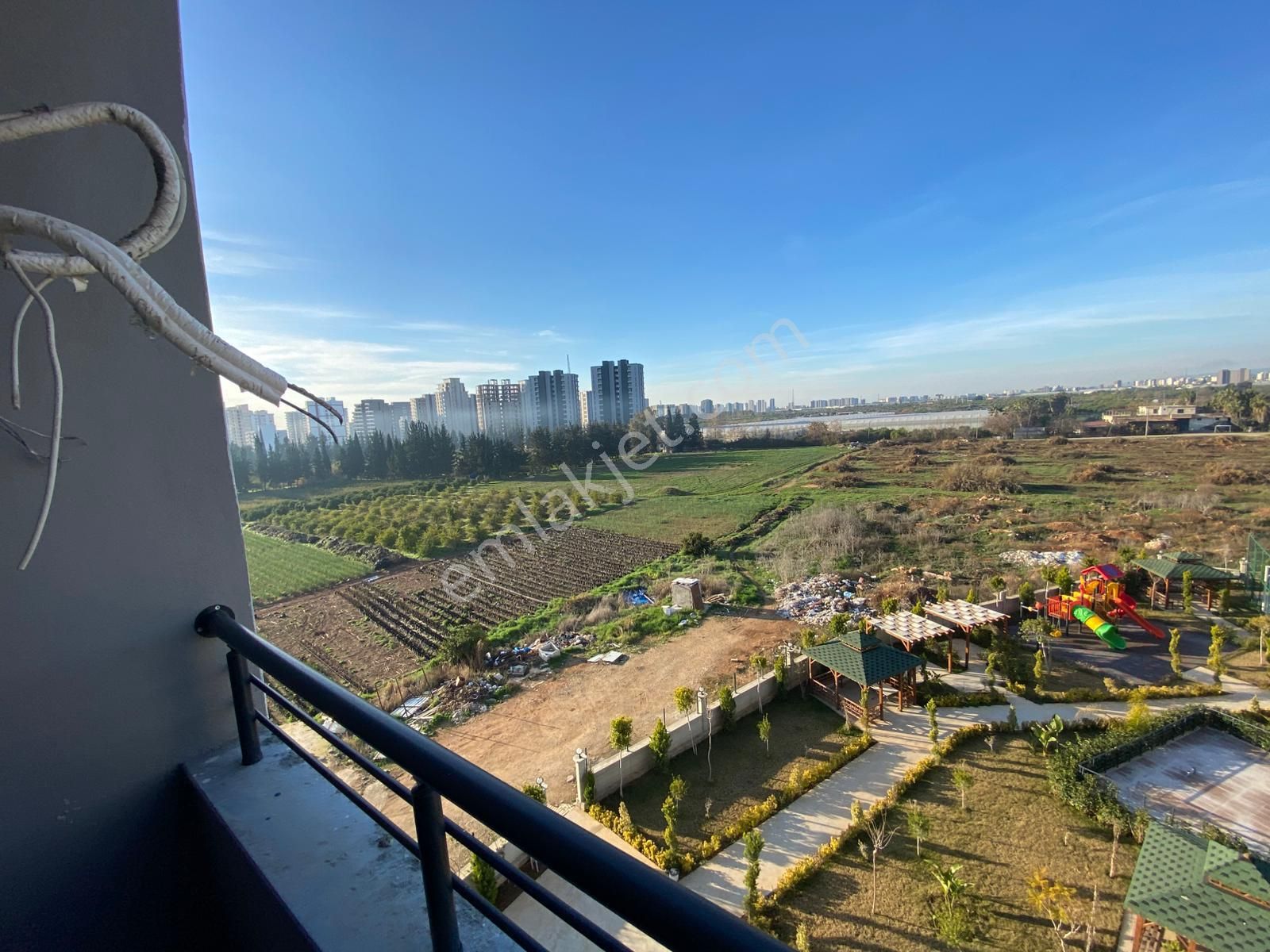 Tece Deniz Mah.de Satılık Havuzlu 1+1 Sıfır Daire - Görsel 2