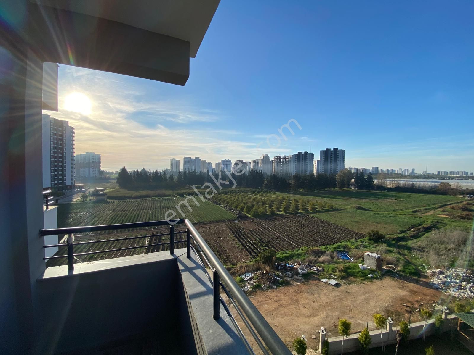 Tece Deniz Mah.de Satılık Havuzlu 1+1 Sıfır Daire - Görsel 3