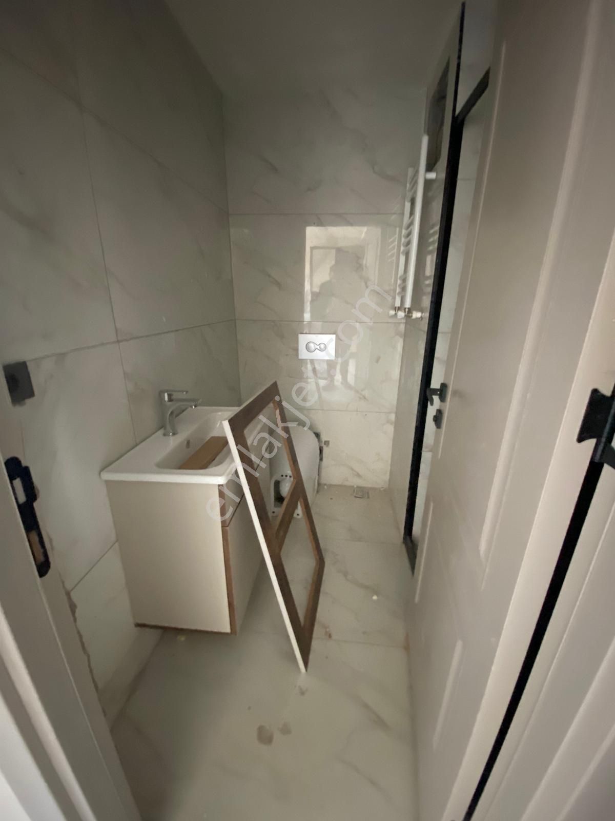 Tece Deniz Mah.de Satılık Havuzlu 1+1 Sıfır Daire - Görsel 7