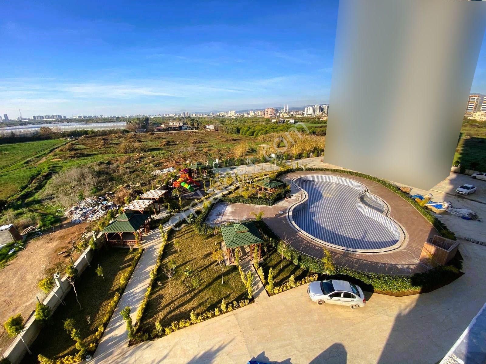 Tece Deniz Mah.de Satılık Havuzlu 1+1 Sıfır Daire