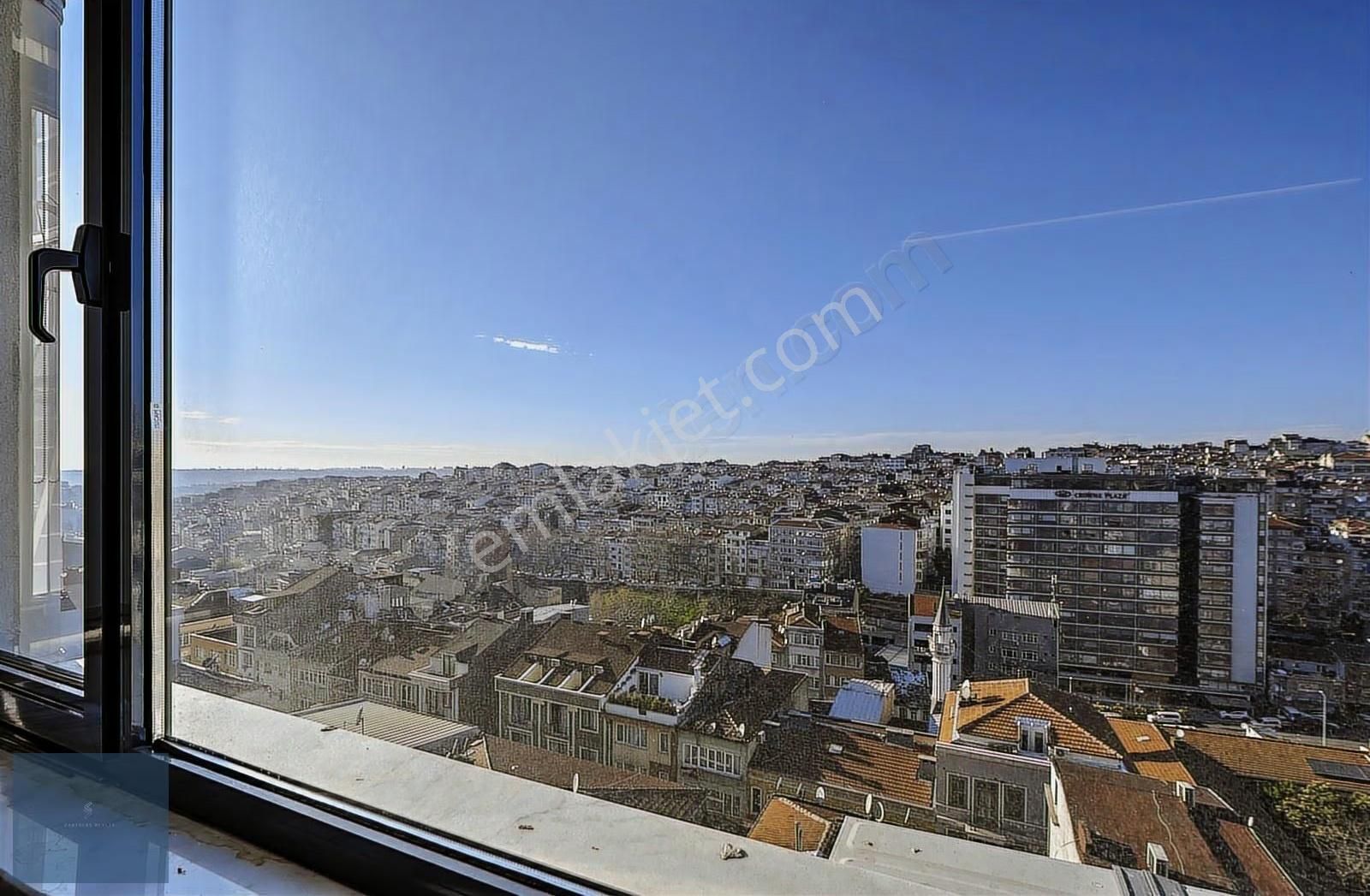 Harbiye Ana Caddede Çok İyi Konumlu Manzaralı Şık Kiralık Ofis - Görsel 4