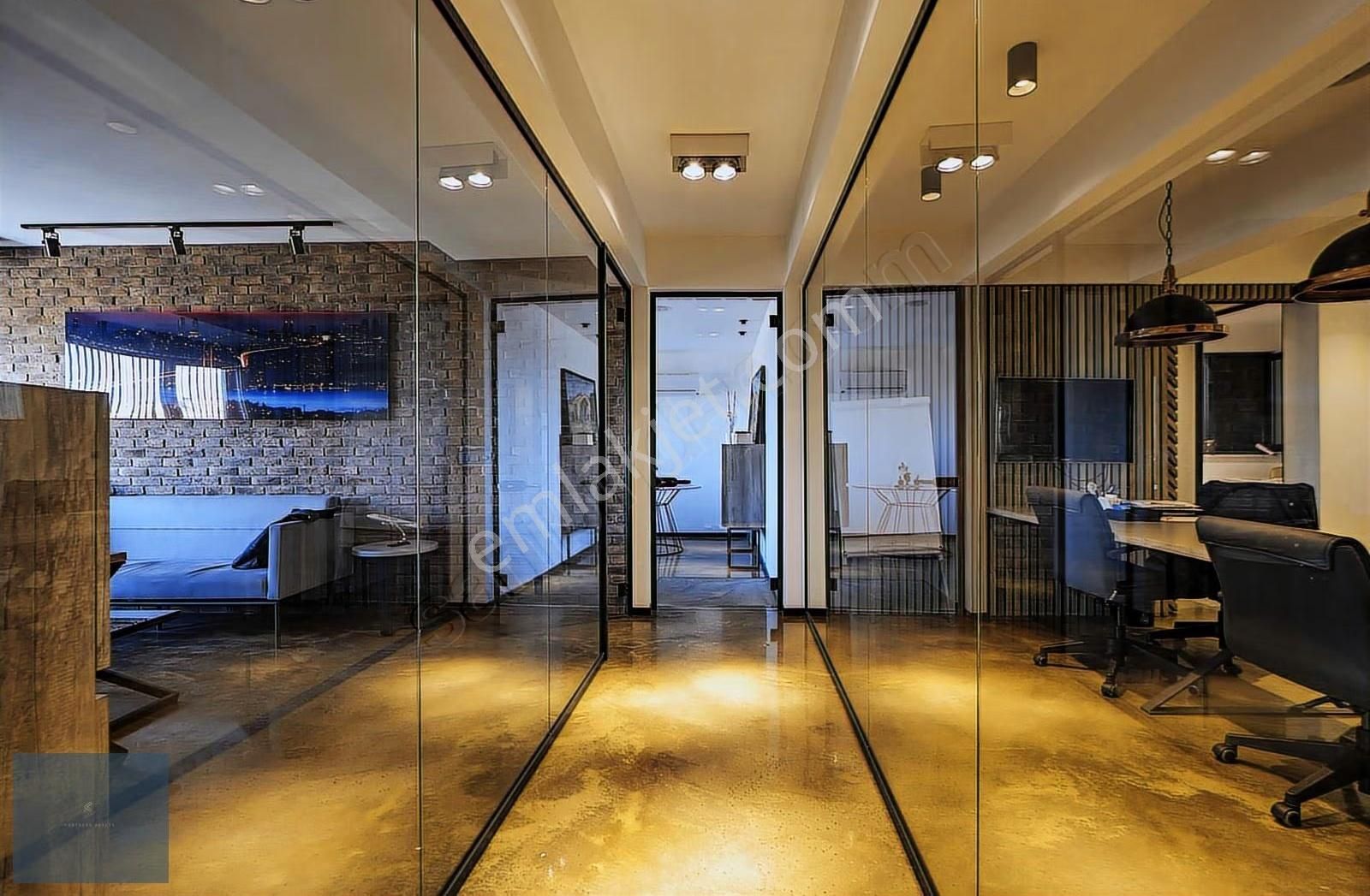 Harbiye Ana Caddede Çok İyi Konumlu Manzaralı Şık Kiralık Ofis - Görsel 6