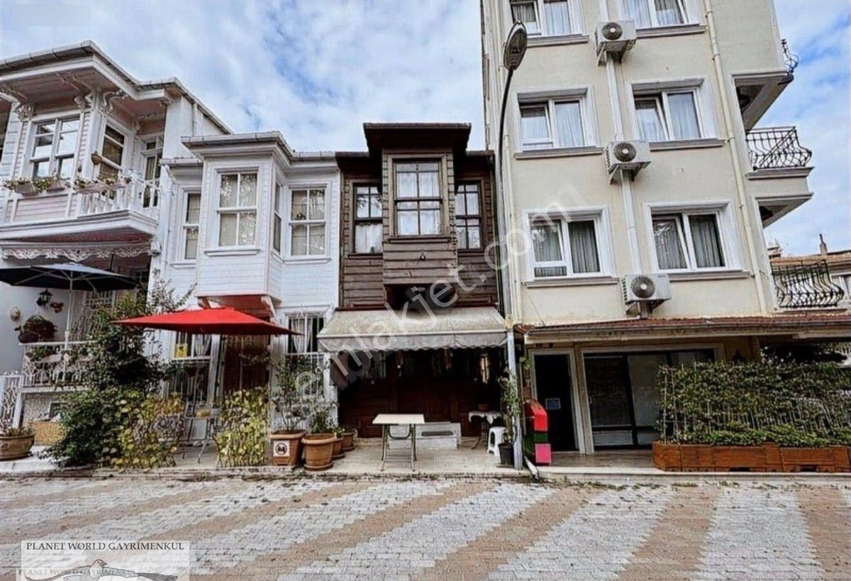 Planet’ten Yenilenmiş Müstakil Köşk 3+1 Kiralık - Görsel 11