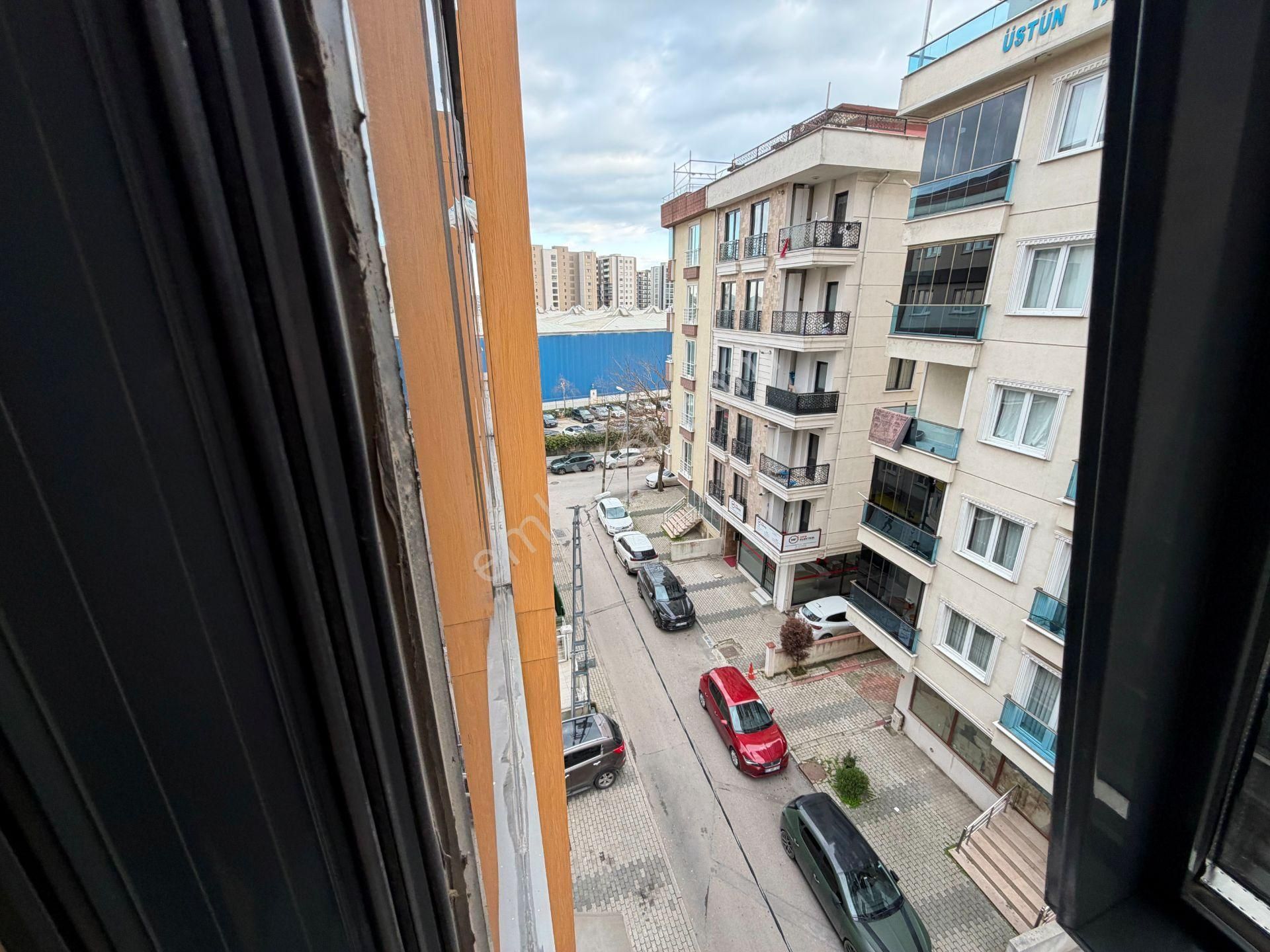 Sancaktepe Ticaret Merkezi 8 Yıllık Otoparklı 50m2 Kiralık Ofis - Görsel 18