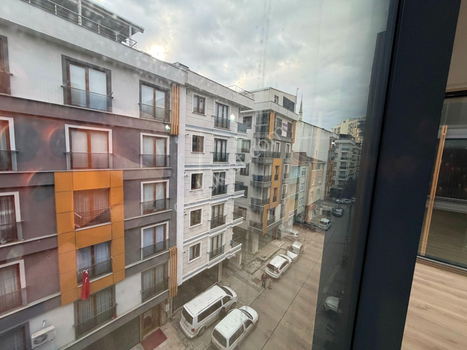 Sancaktepe Ticaret Merkezi 8 Yıllık Otoparklı 50m2 Kiralık Ofis - Görsel 19