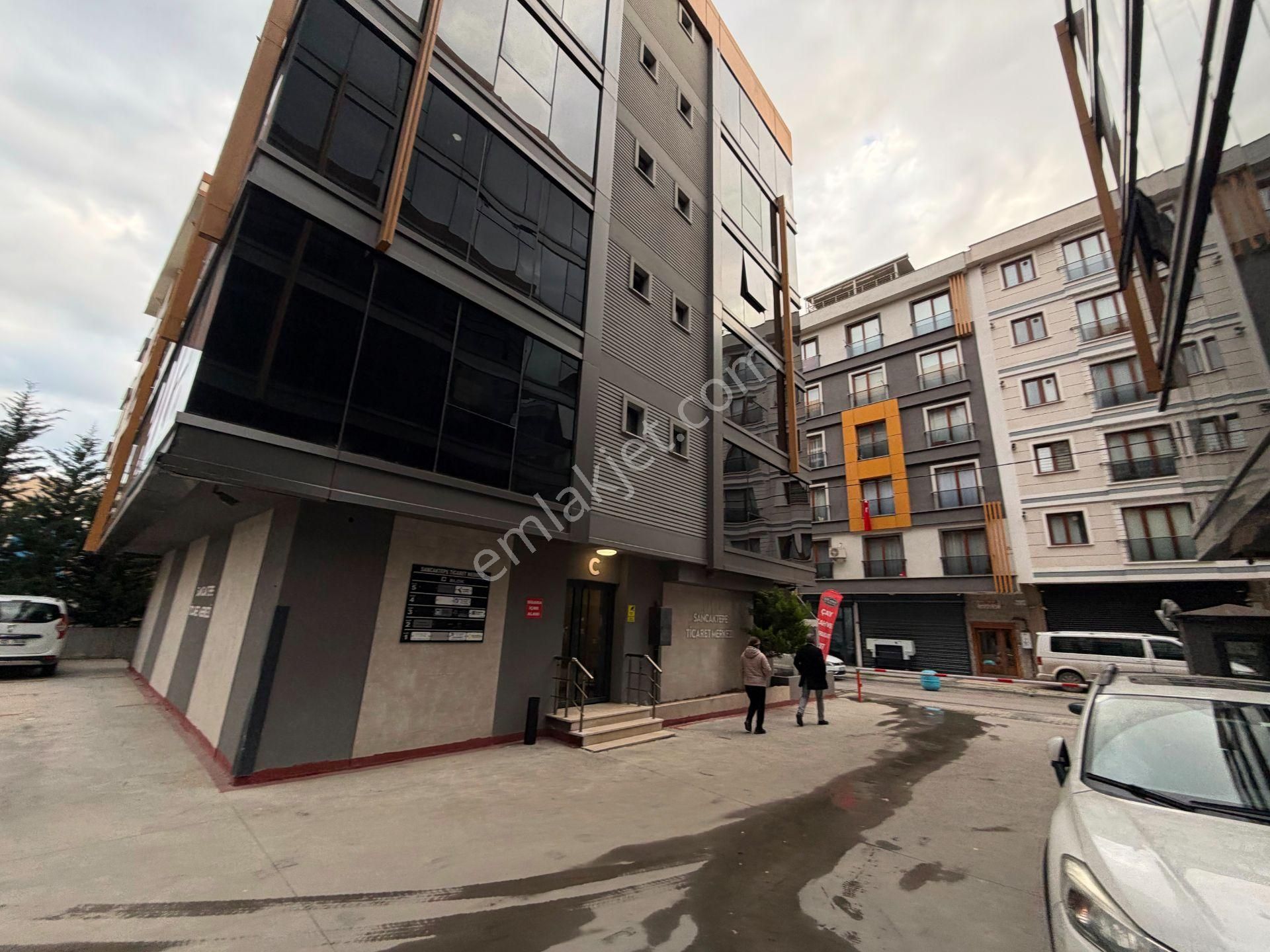 Sancaktepe Ticaret Merkezi 8 Yıllık Otoparklı 50m2 Kiralık Ofis - Görsel 35